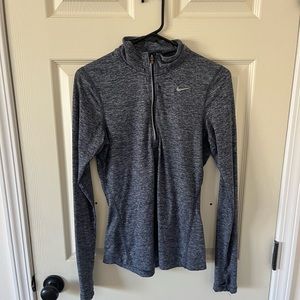Nike women’s Quarterzip